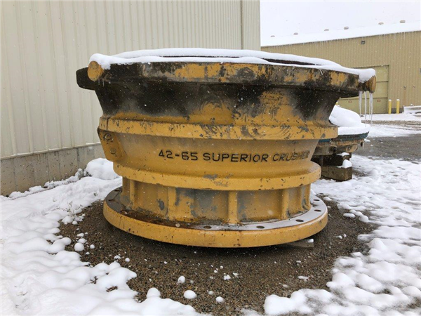 Allis Chalmers 42 X 65 Mk-i Superior Gyratory Crusher)